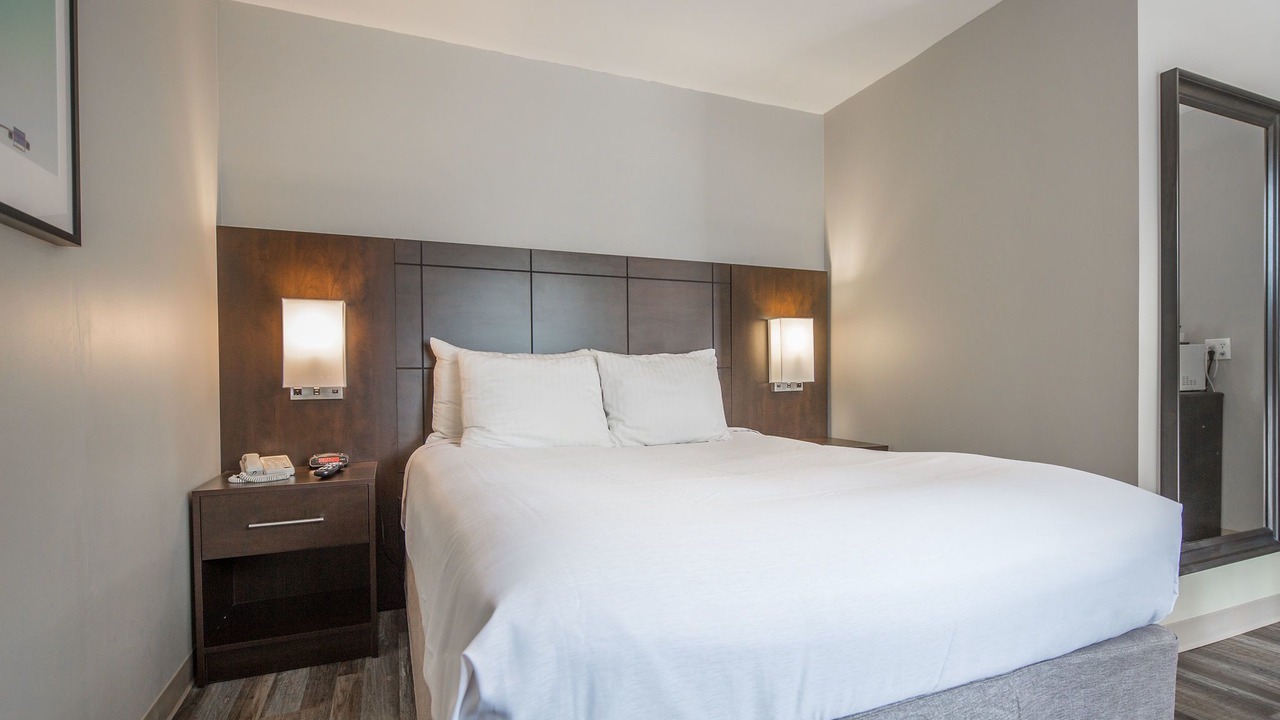 Photo of Bedroom in Lindsay