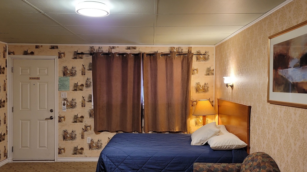 Photo of Bedroom in Neepawa