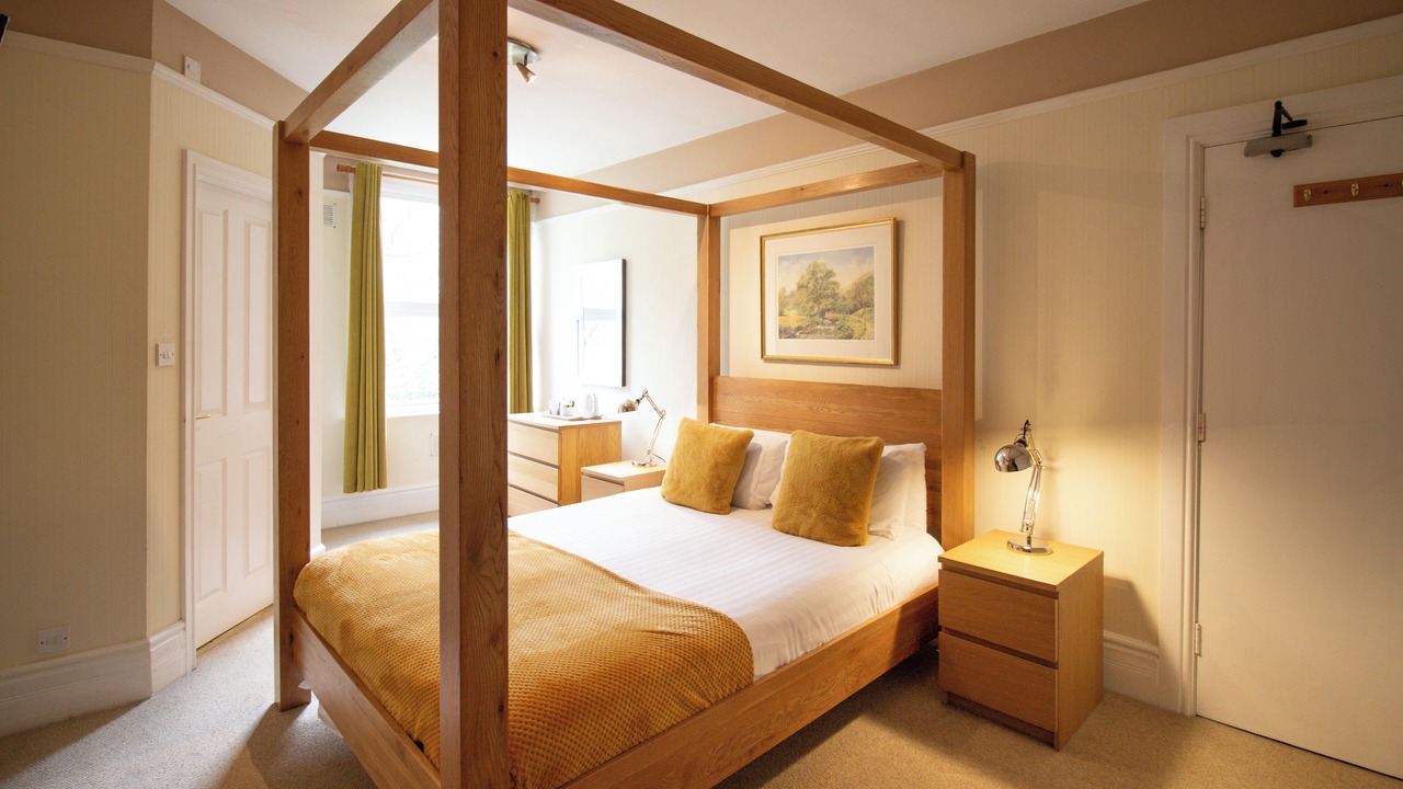 Photo of Others in Alsop en le Dale