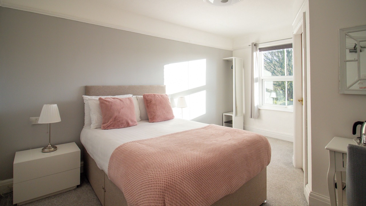 Photo of Others in Alsop en le Dale