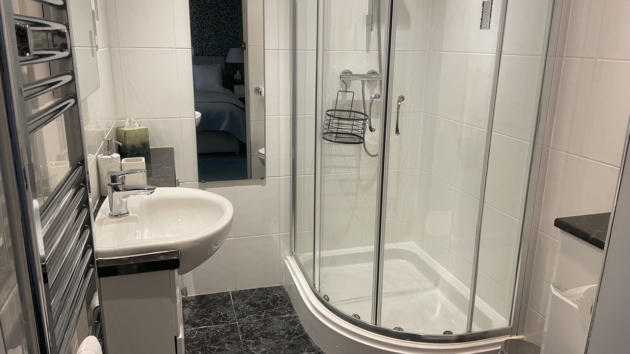 Photo of Bathroom in Auchengray