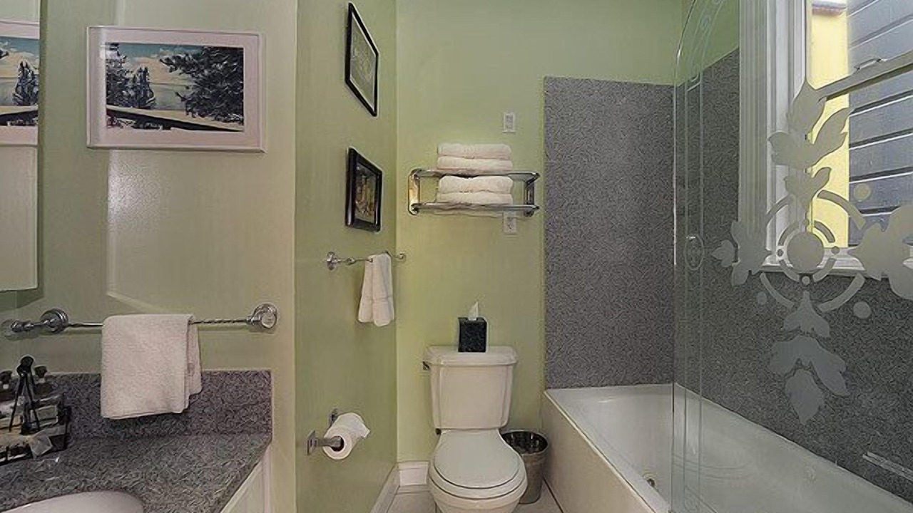 Photo of Others in La Lengua