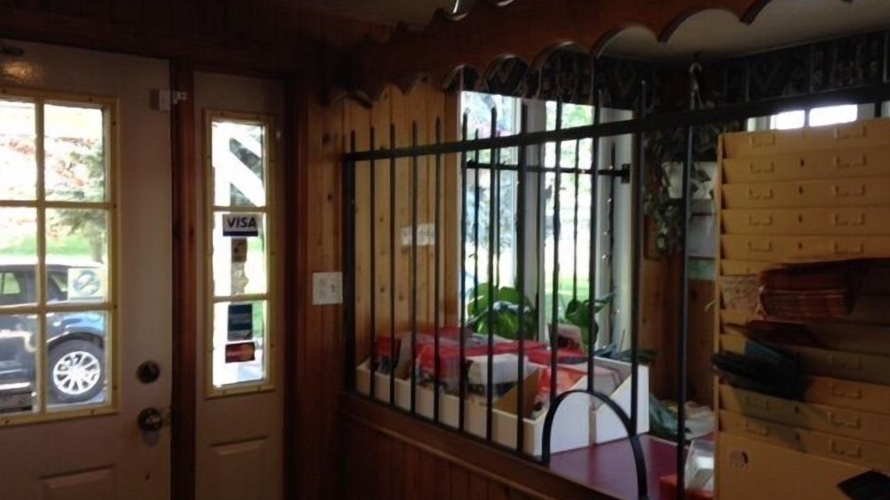 Photo of Livingroom in Pointe-aux-Trembles