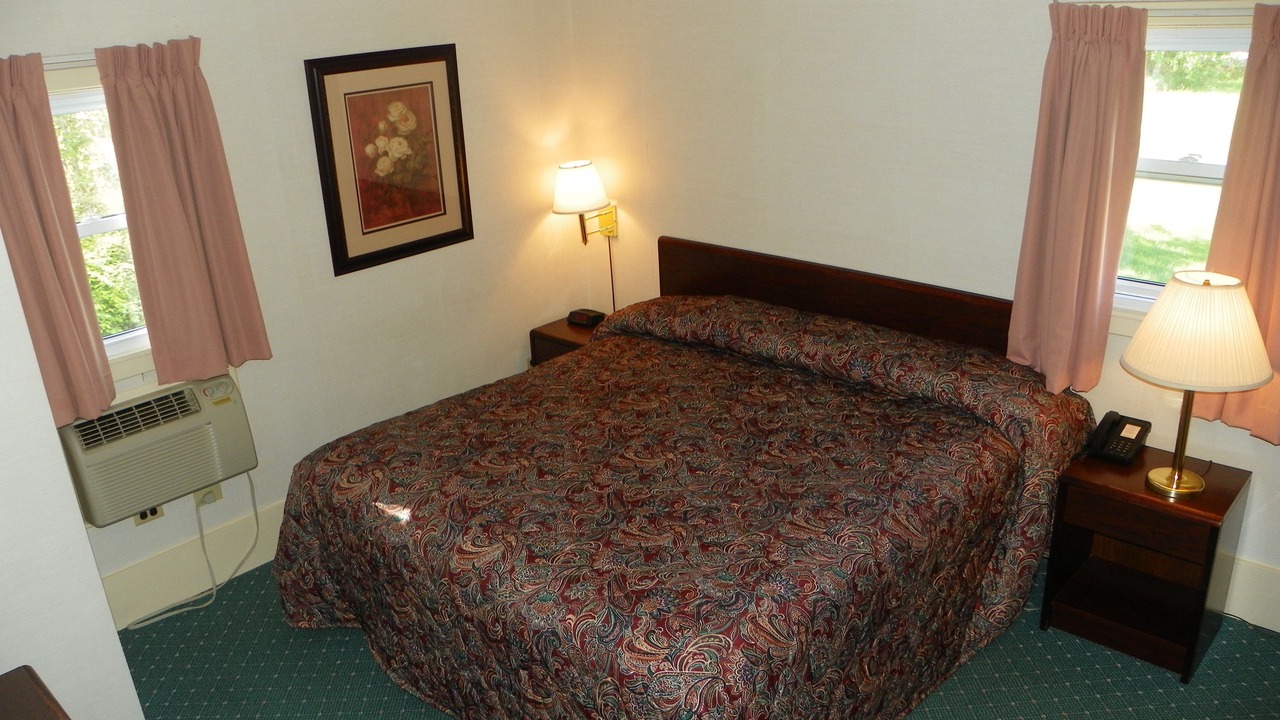 Photo of Bedroom in Mackinaw City