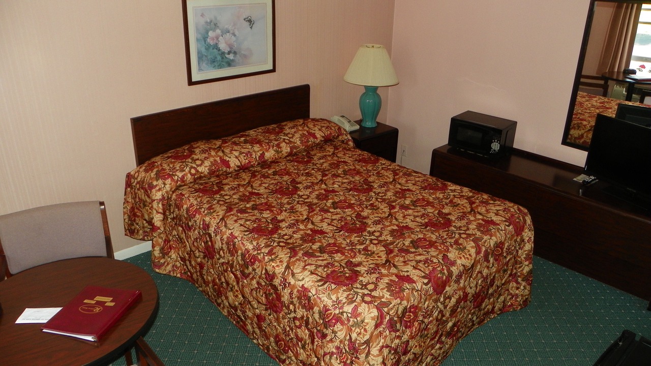 Photo of Bedroom in Mackinaw City