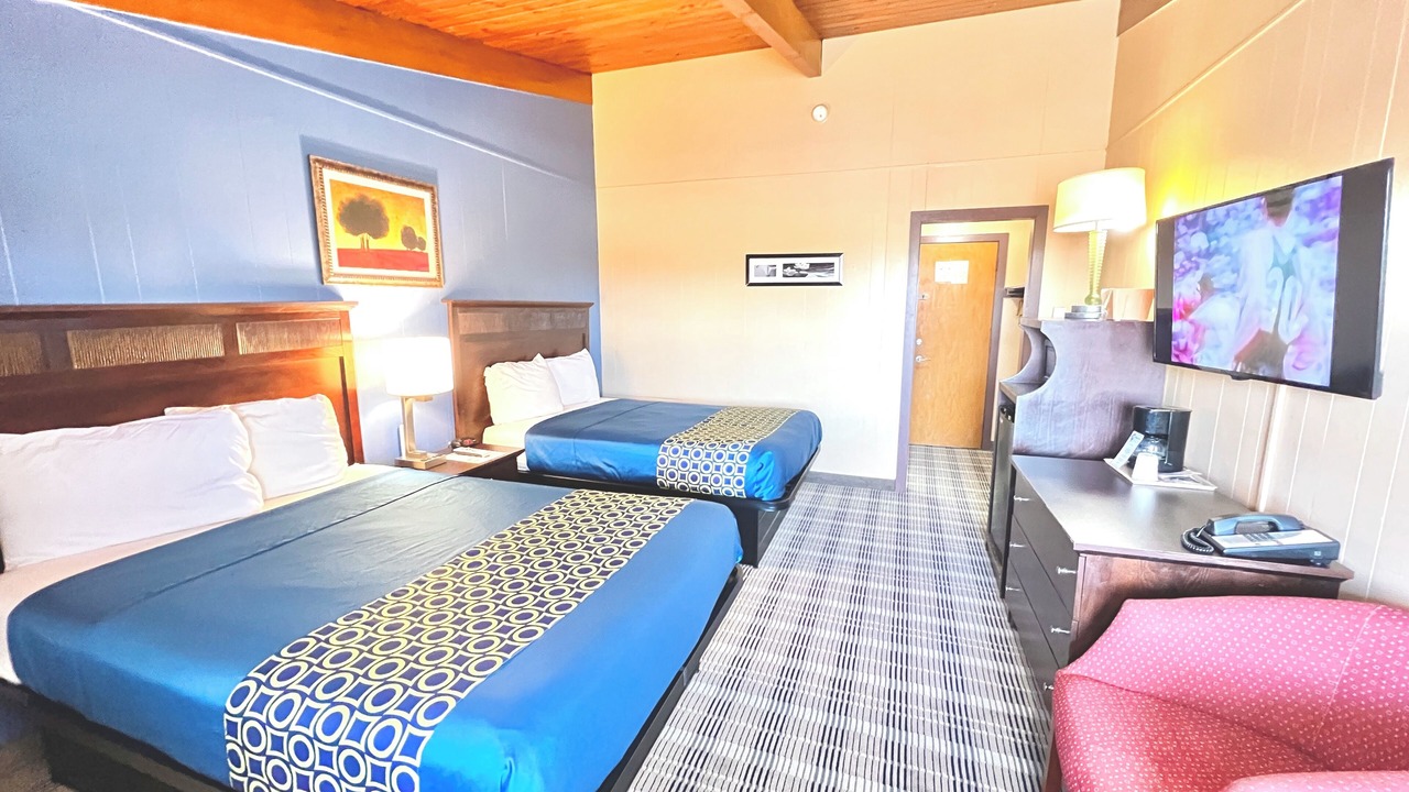 Photo of Bedroom in Elkhorn