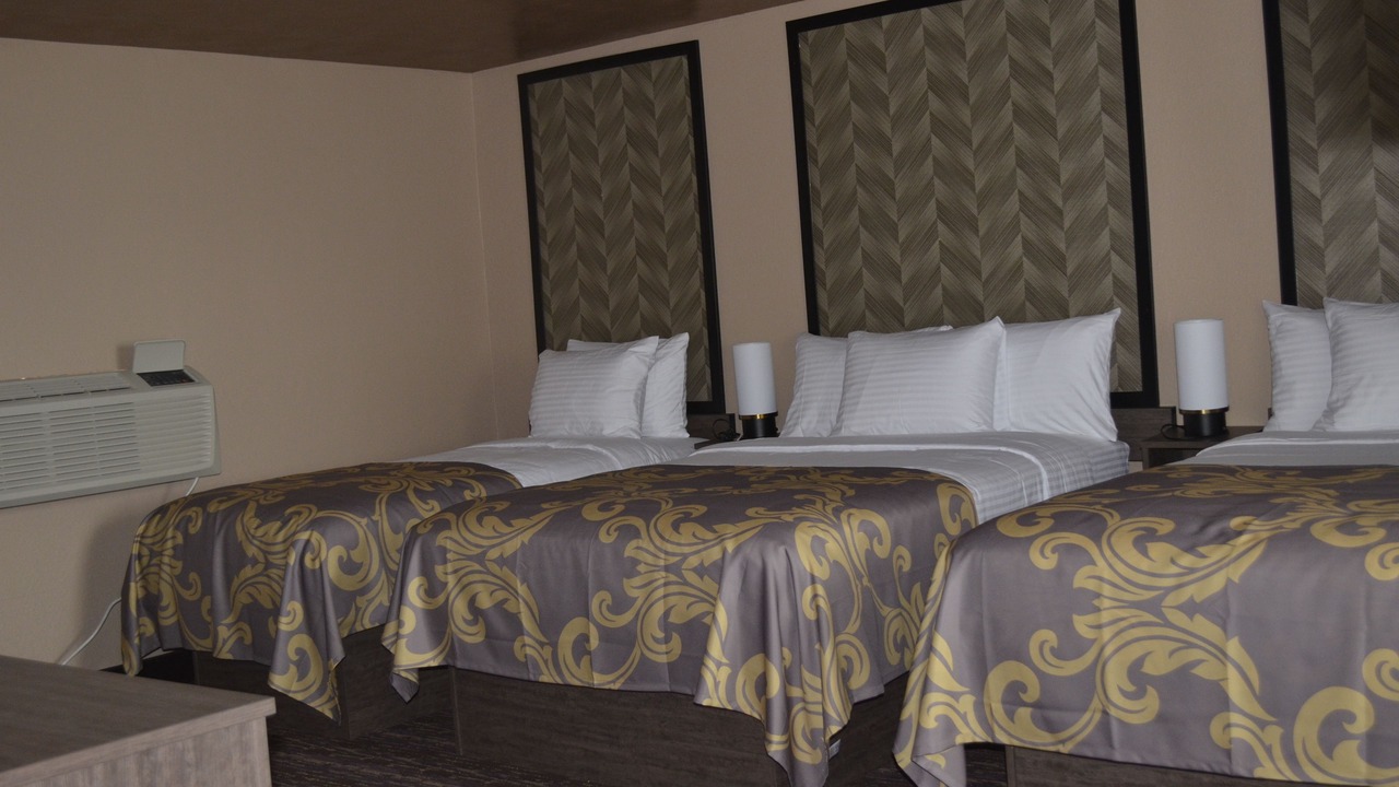 Photo of Bedroom in Niagara Falls