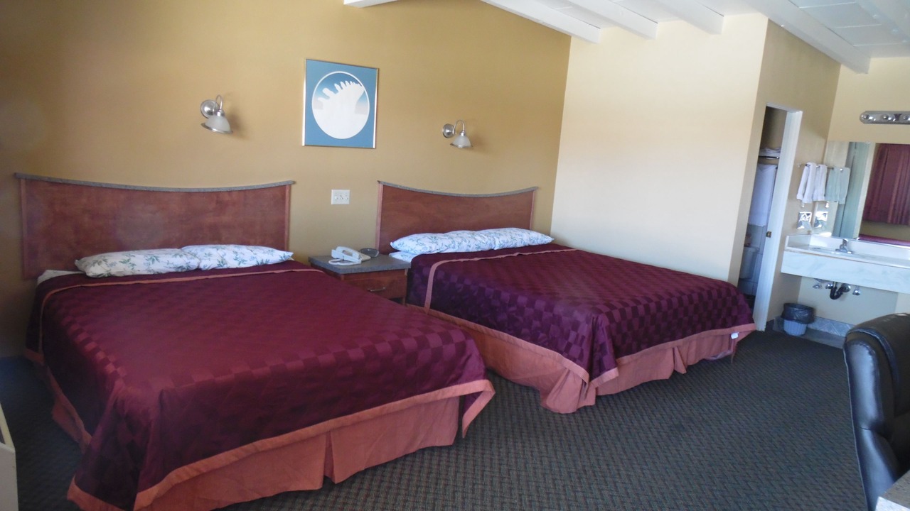 Photo of Bedroom in Lone Pine