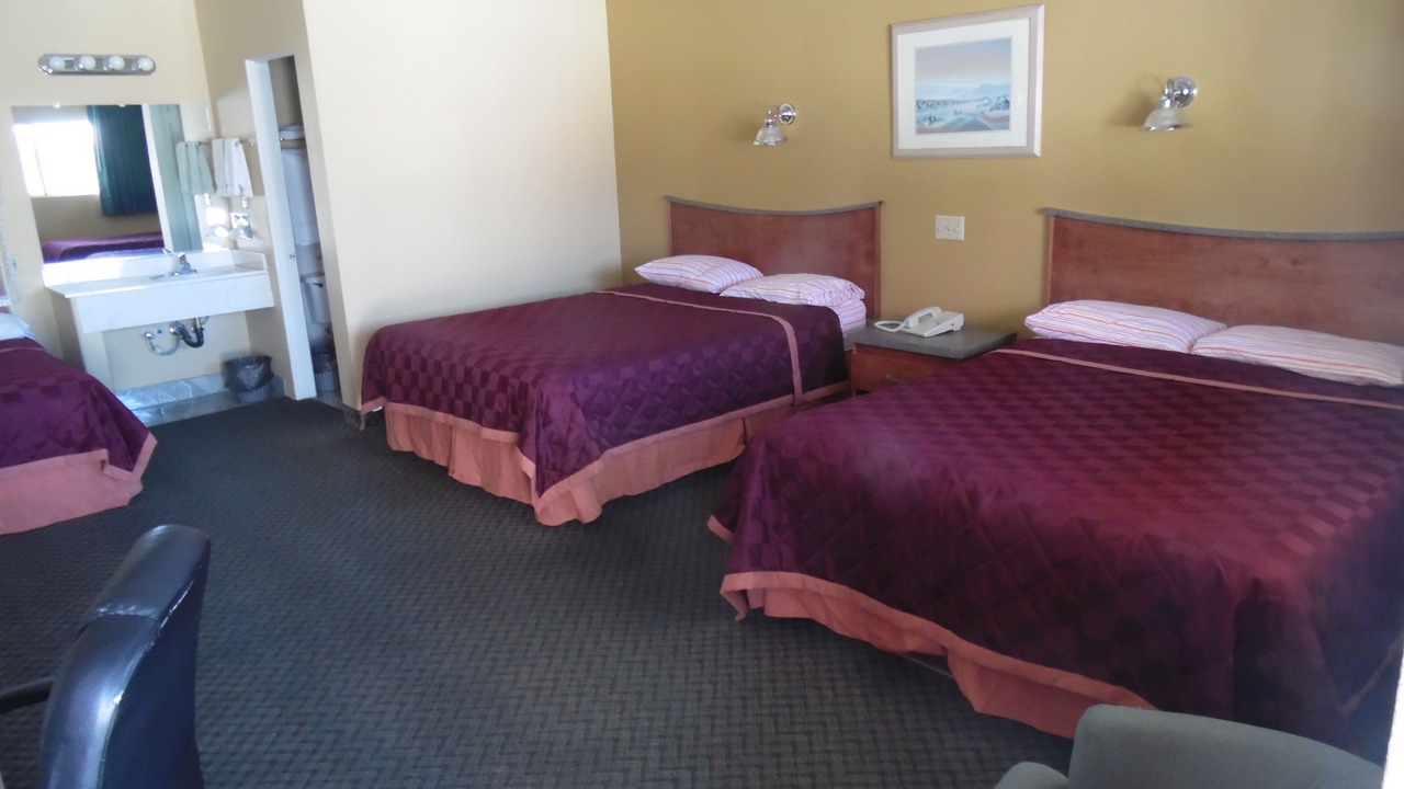 Photo of Bedroom in Lone Pine