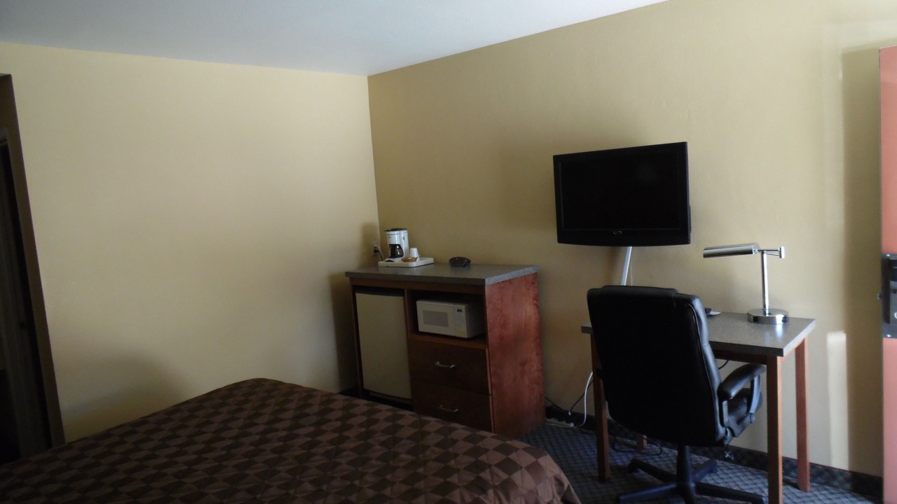 Photo of Bedroom in Lone Pine