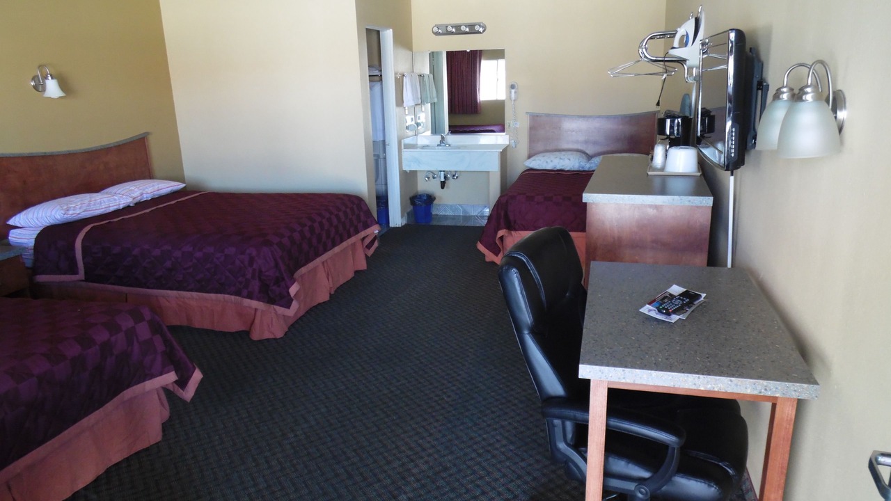 Photo of Bedroom in Lone Pine
