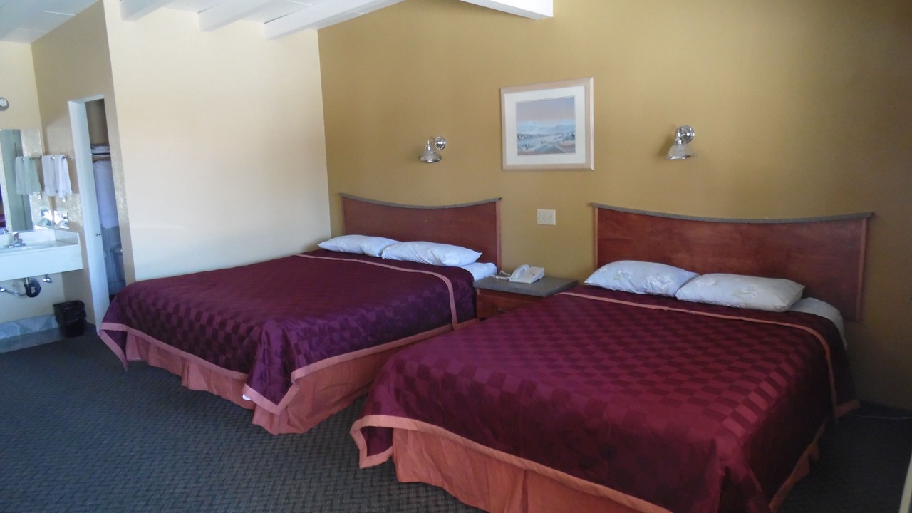 Photo of Bedroom in Lone Pine