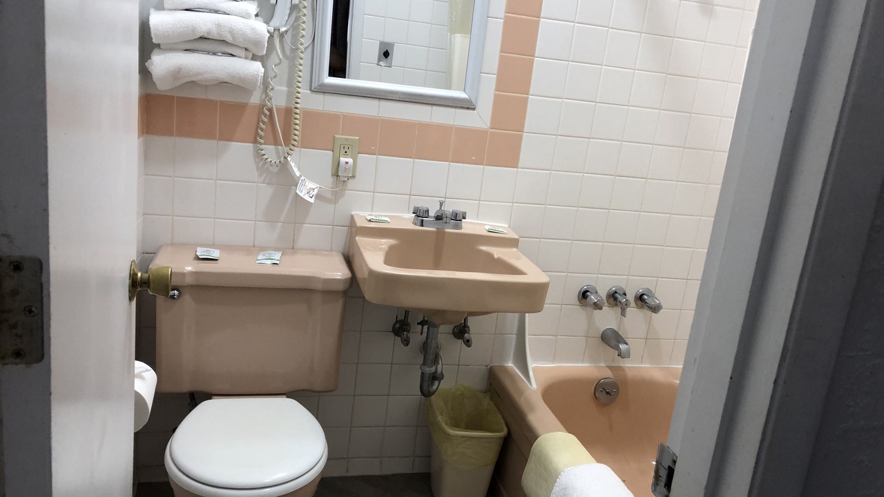 Photo of Bathroom in Reedsport