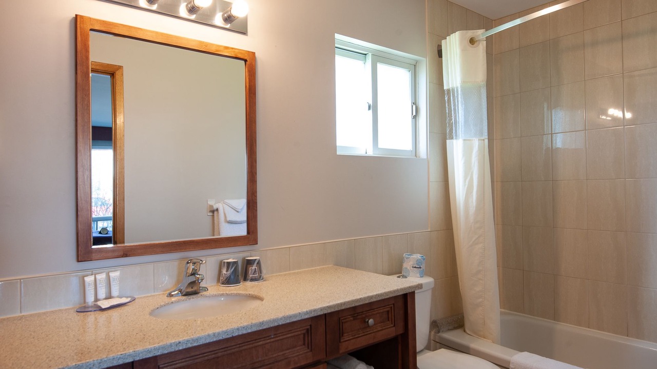 Photo of Bathroom in North River