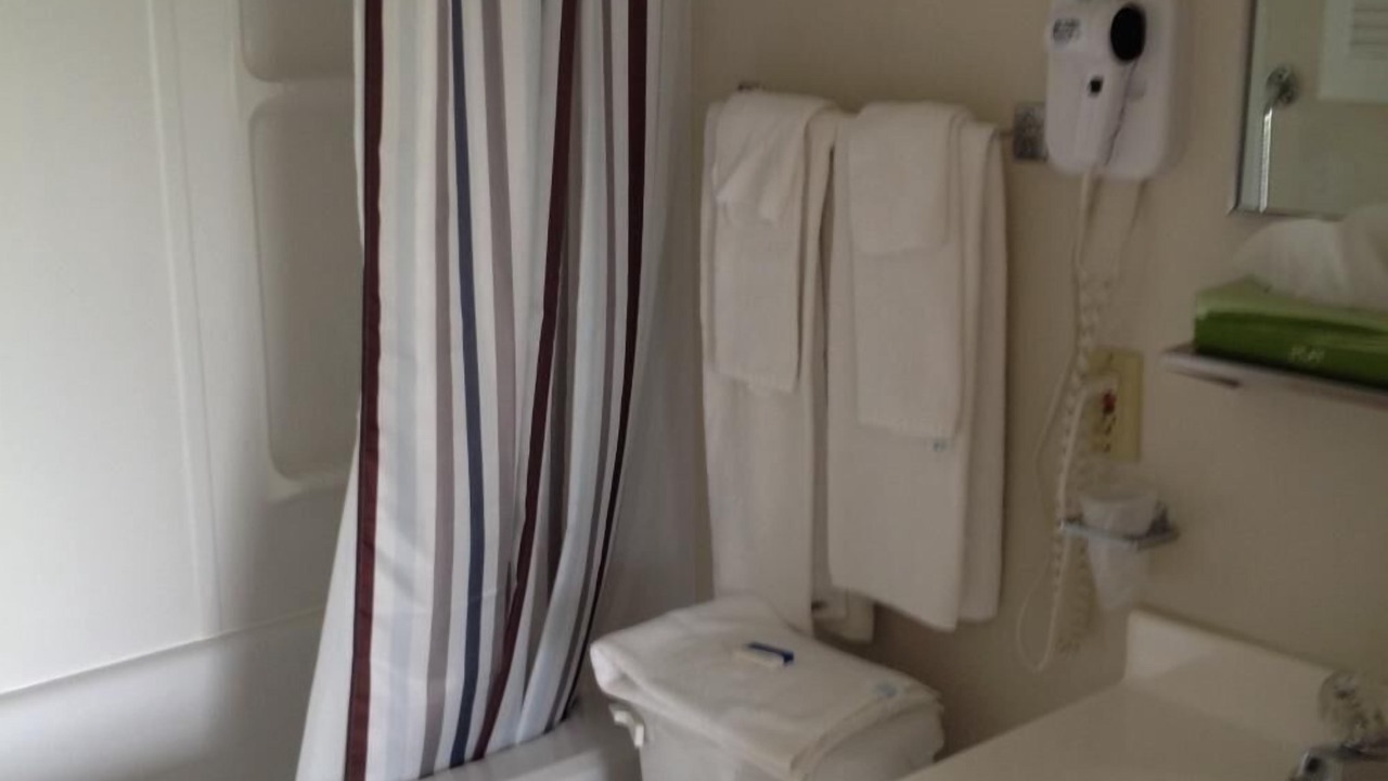 Photo of Bathroom in Port-Daniel