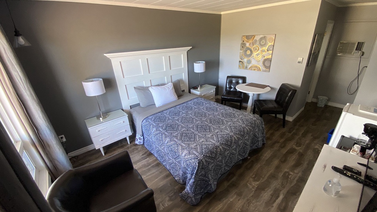 Photo of Bedroom in Rusticoville