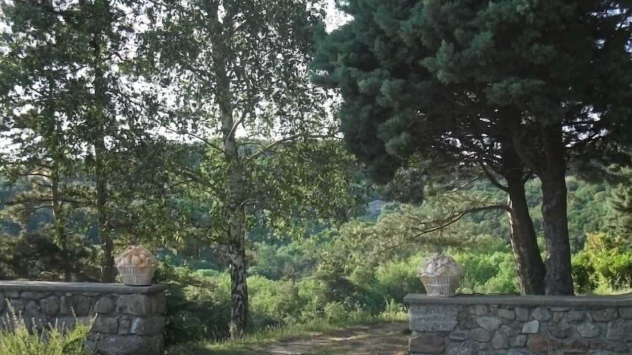 Photo of Outdoor in Pommare