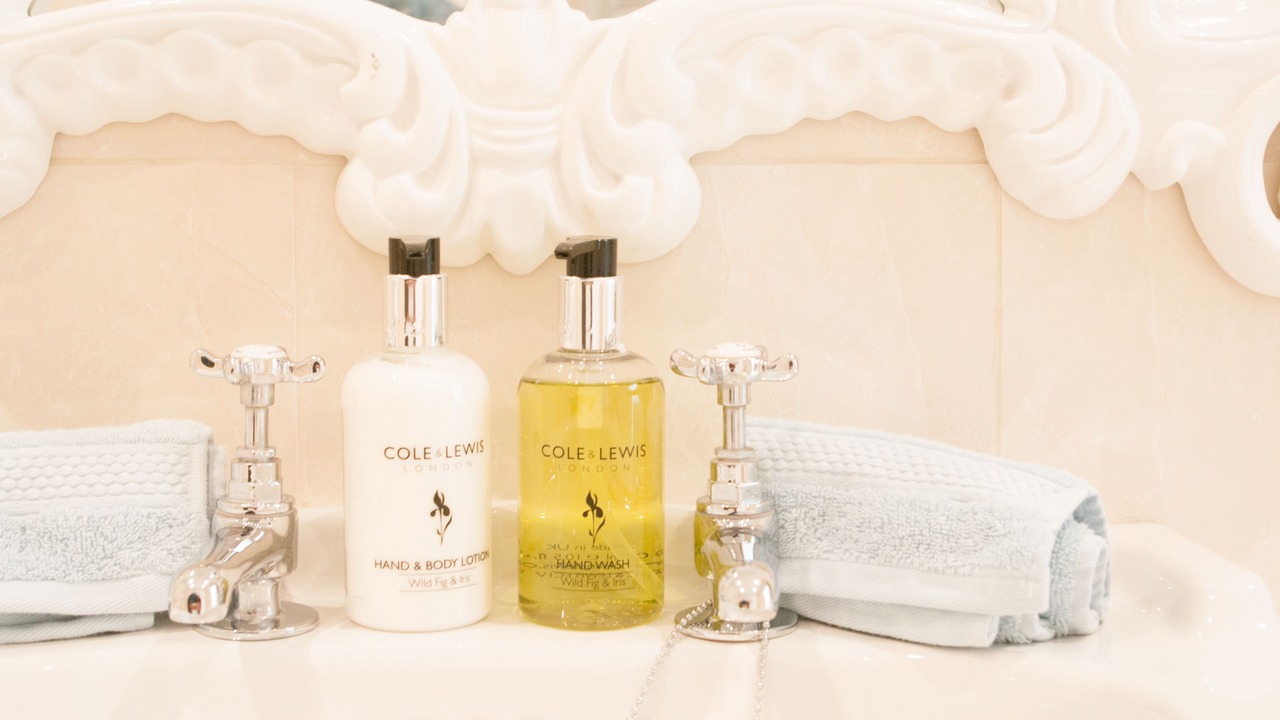 Photo of Bathroom in Shelsley Walsh