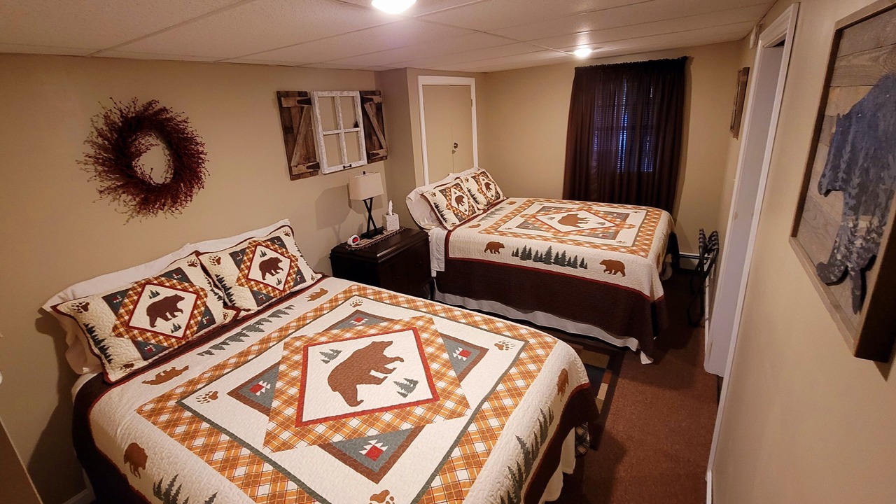 Photo of Bedroom in Colebrook