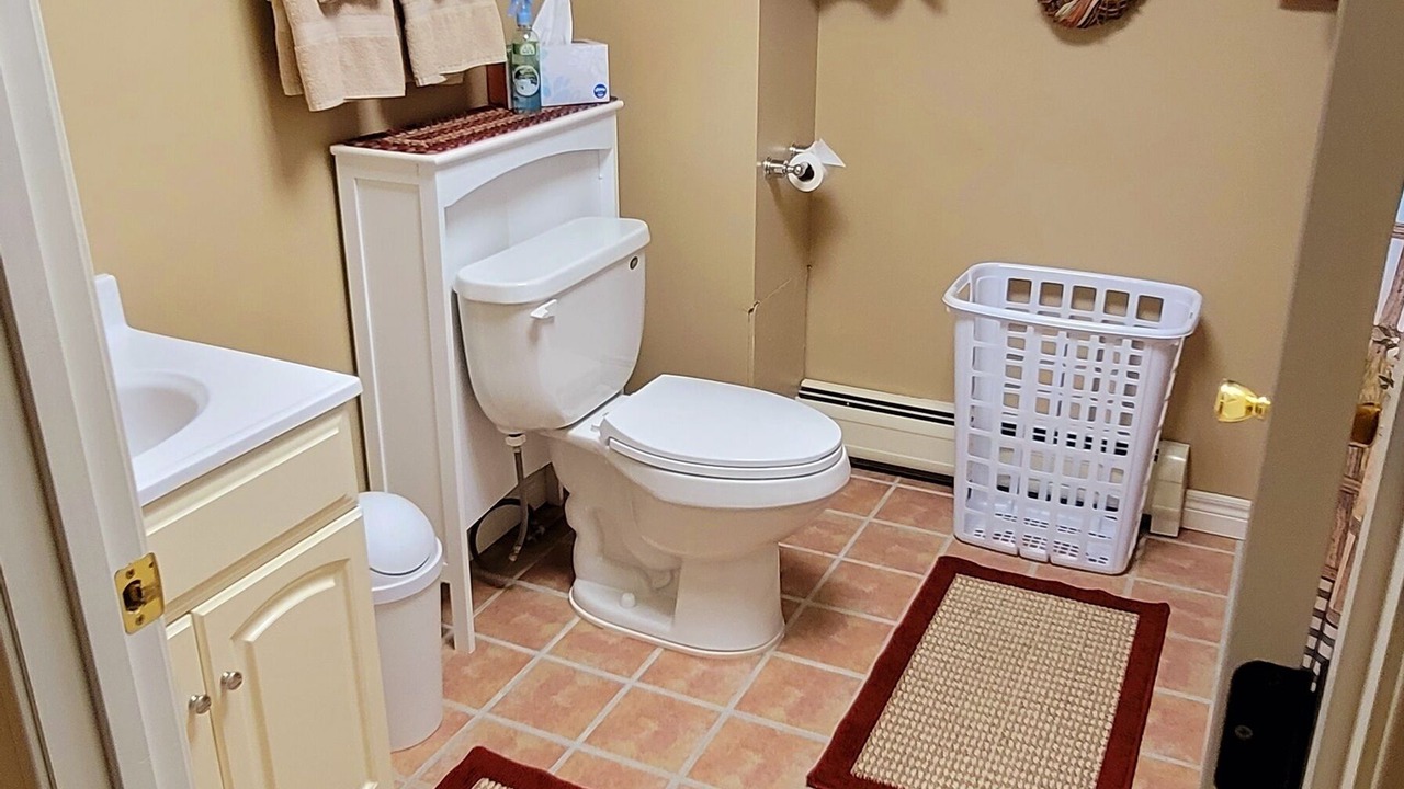 Photo of Bathroom in Colebrook