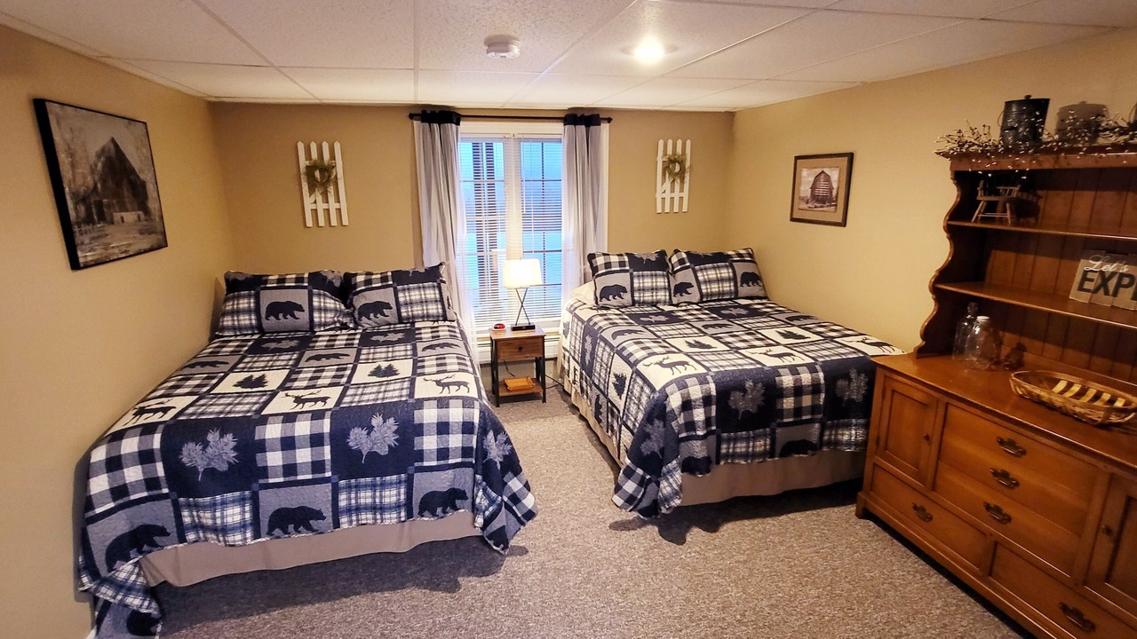 Photo of Bedroom in Colebrook