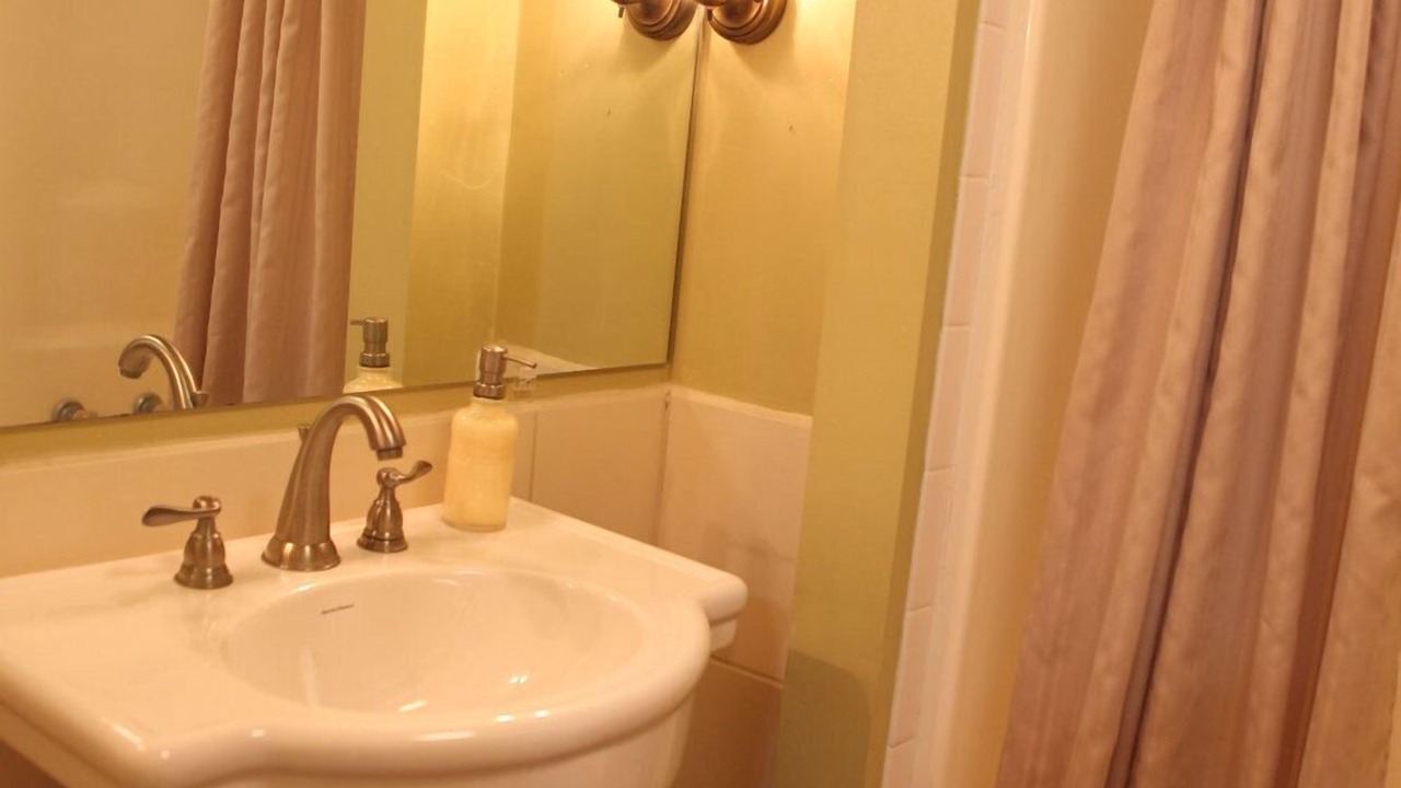 Photo of Others in Helena