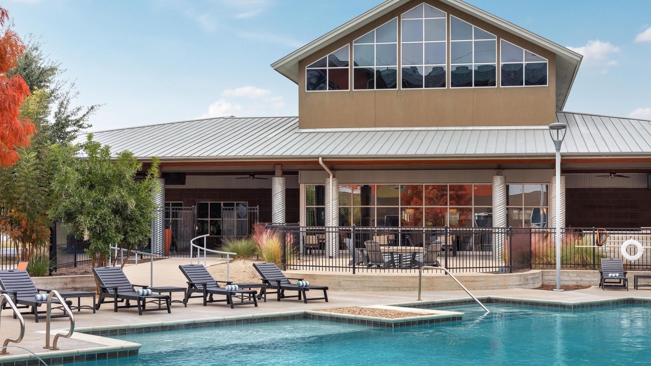 Photo of Outdoor in McNeil
