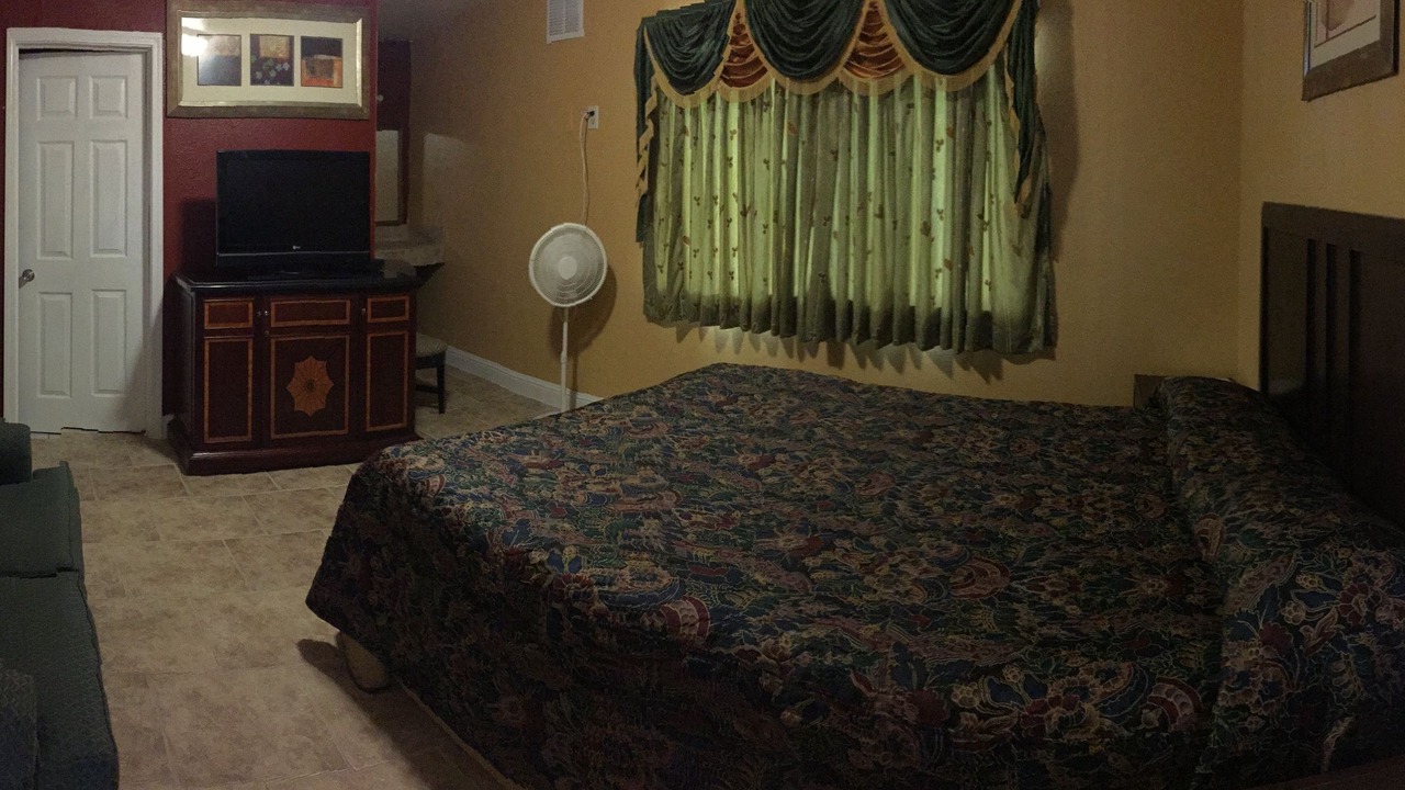 Photo of Bedroom in Mosswood