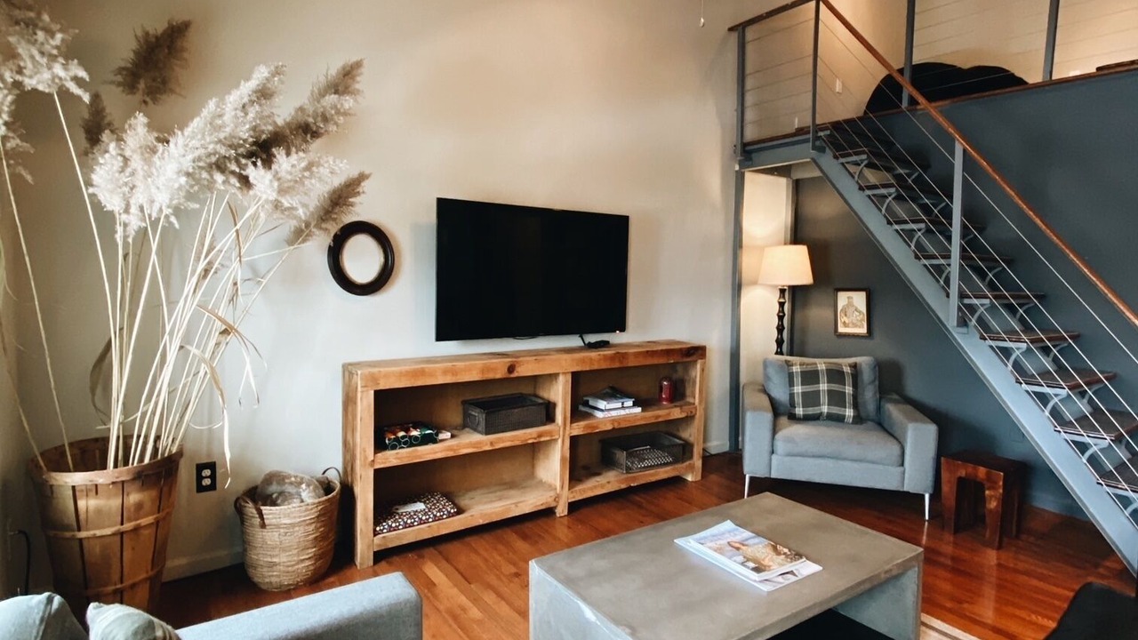 Photo of Others in Hudson