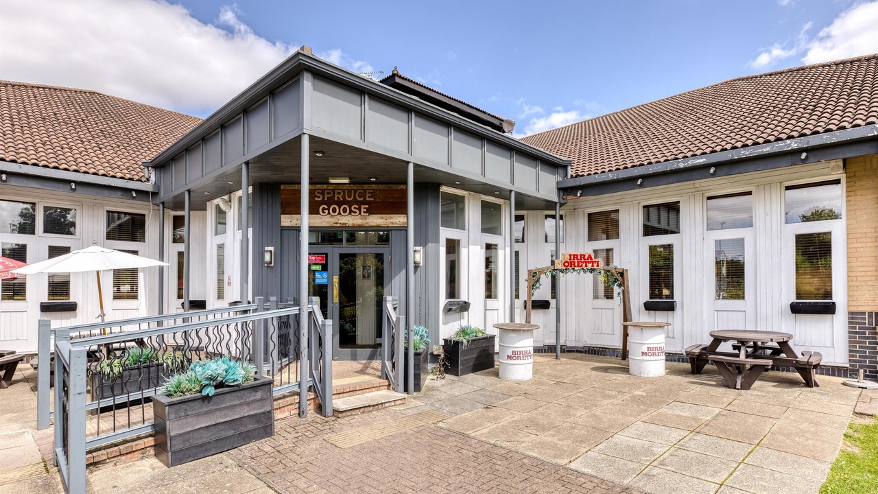 Photo of Outdoor in Basingstoke