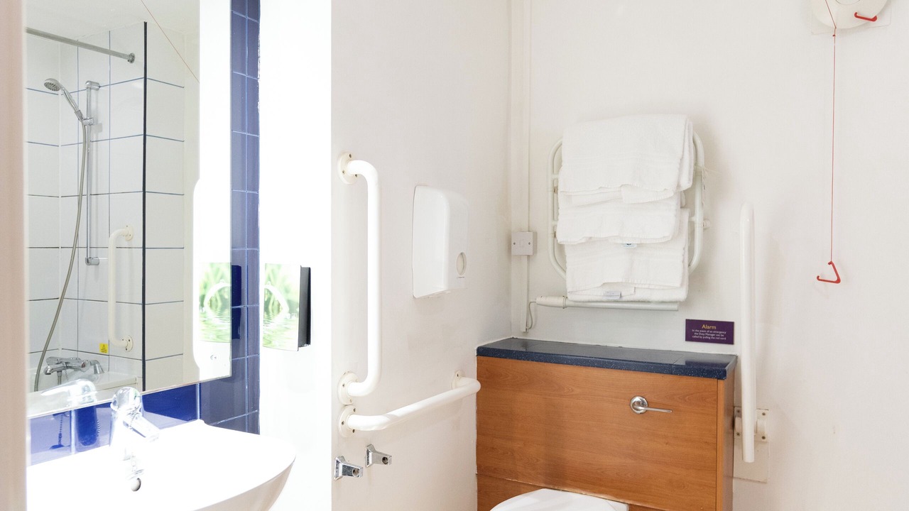 Photo of Bedroom in Mackworth