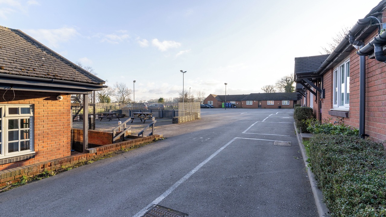 Photo of Outdoor in Mackworth