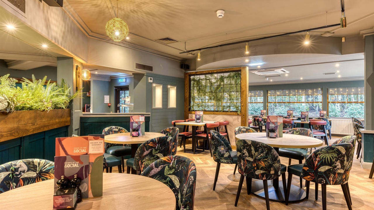 Photo of Others in Paisley