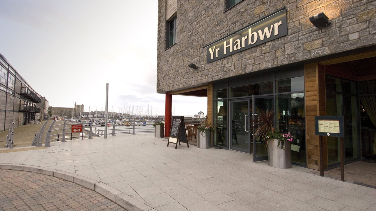 Photo of Outdoor in Bont Newydd