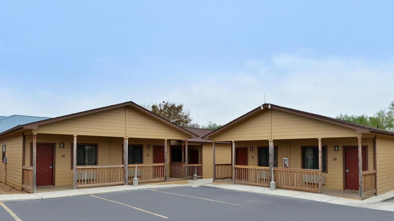 Photo of Outdoor in Gonzales