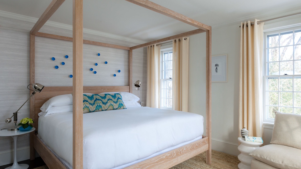 Photo of Others in Nantucket Town