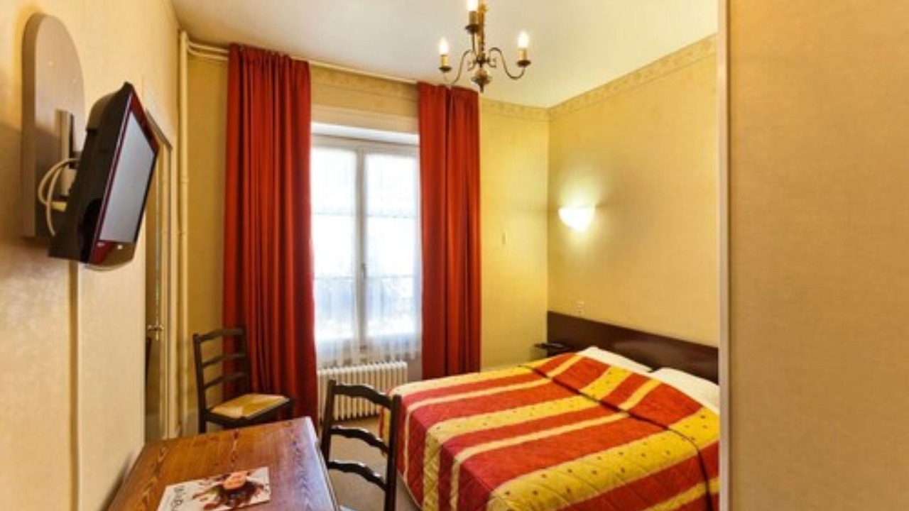 Photo of Bedroom in Besancon Old Town