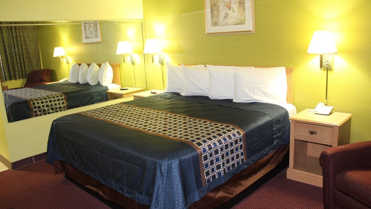 Photo of Bedroom in Hutchinson