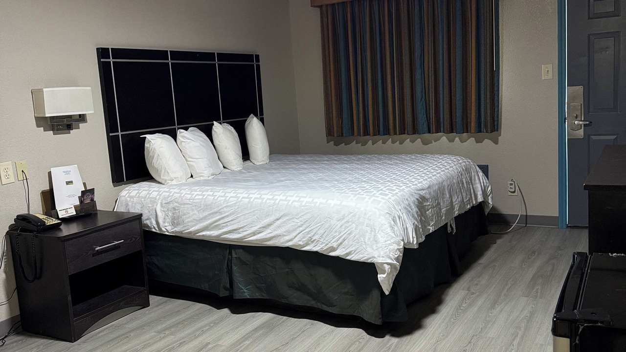 Photo of Bedroom in Crystal City