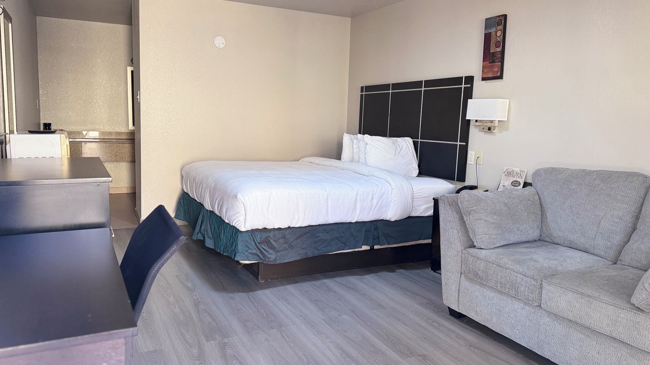 Photo of Bedroom in Crystal City