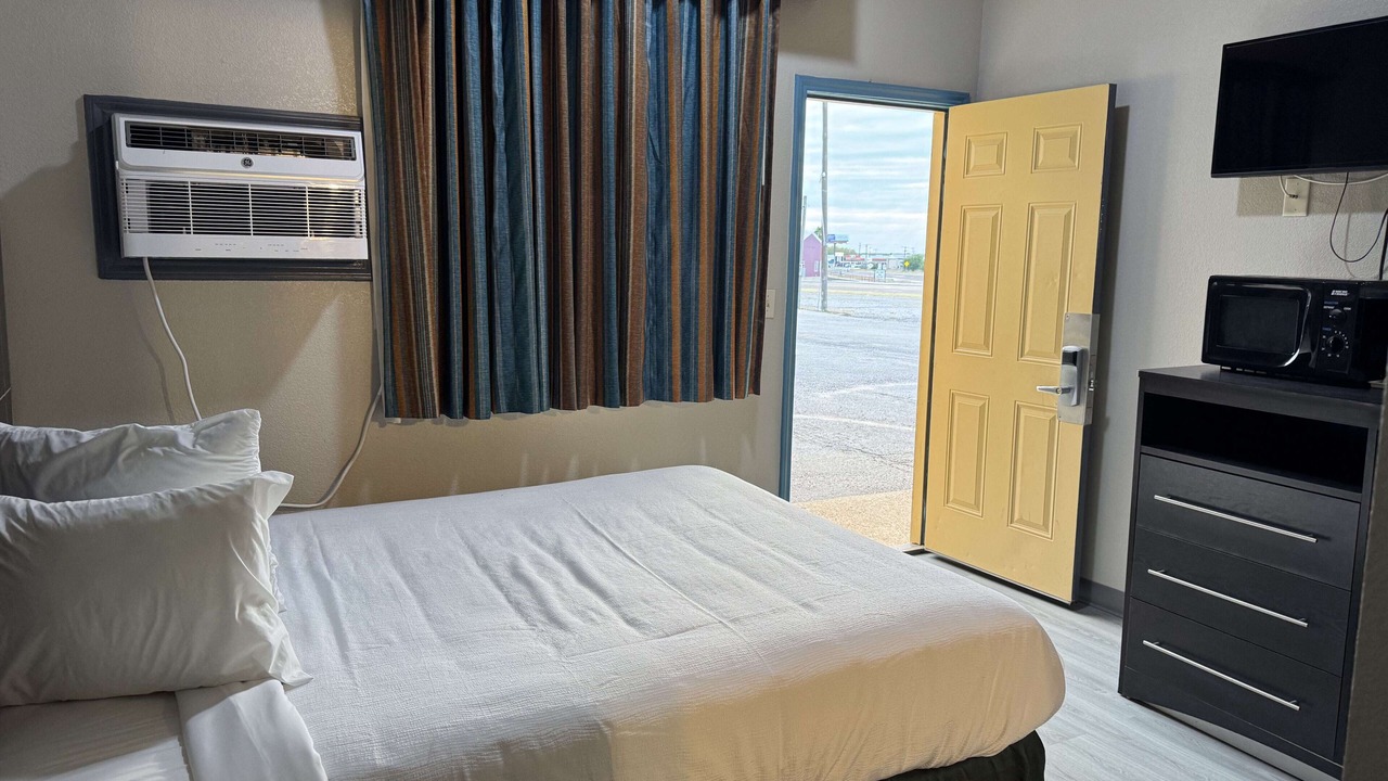 Photo of Bedroom in Crystal City