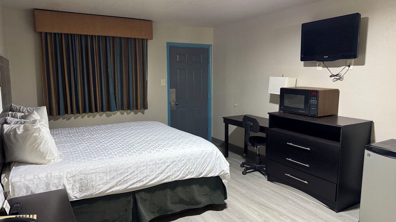 Photo of Bedroom in Crystal City