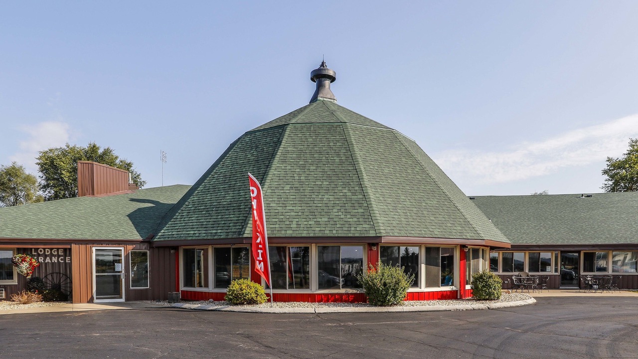 Photo of Outdoor in Spring Green