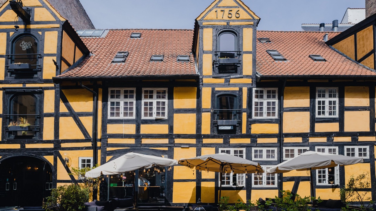 Photo of Outdoor in Nyhavn - Amalienborg