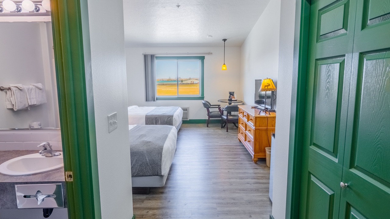 Photo of Others in Victor