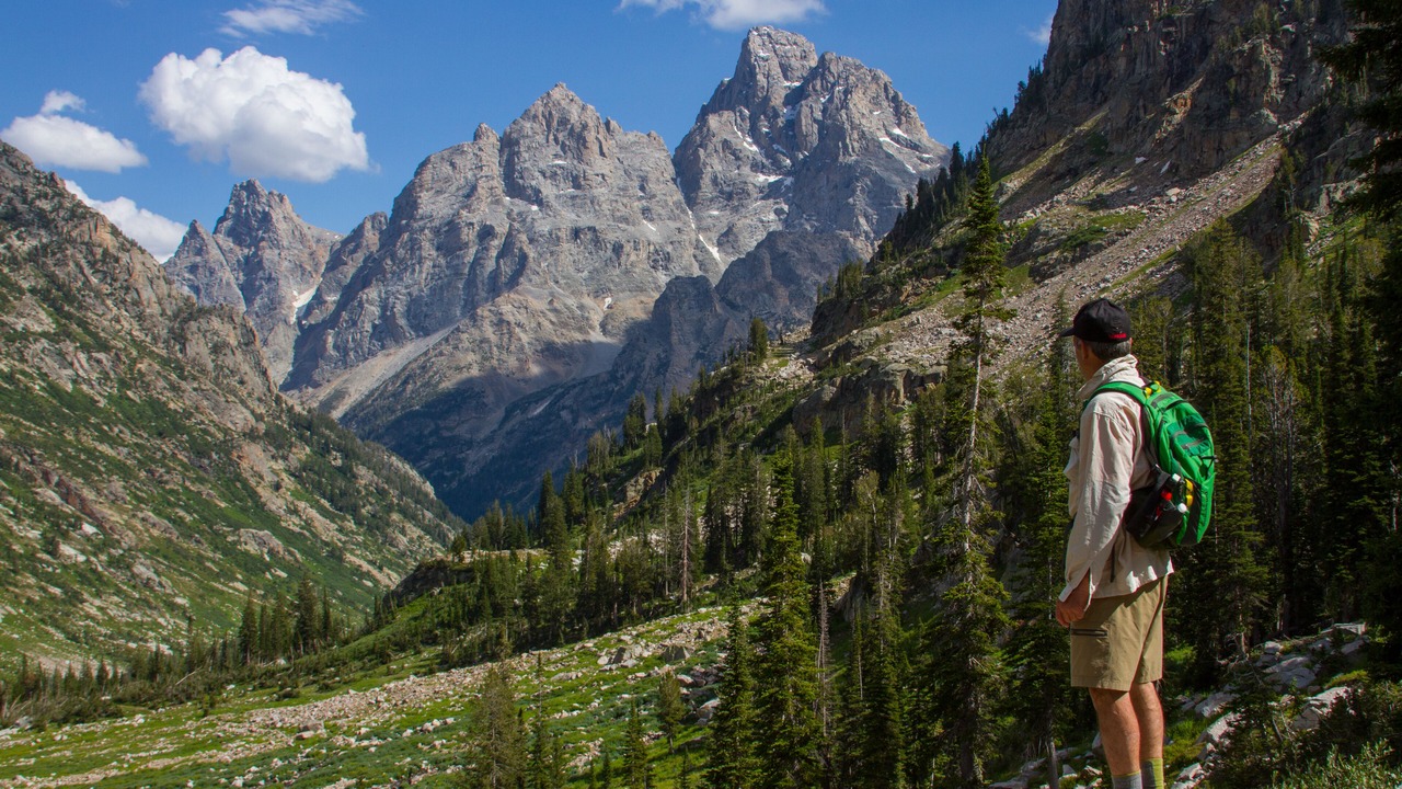 Photo of Others in Victor