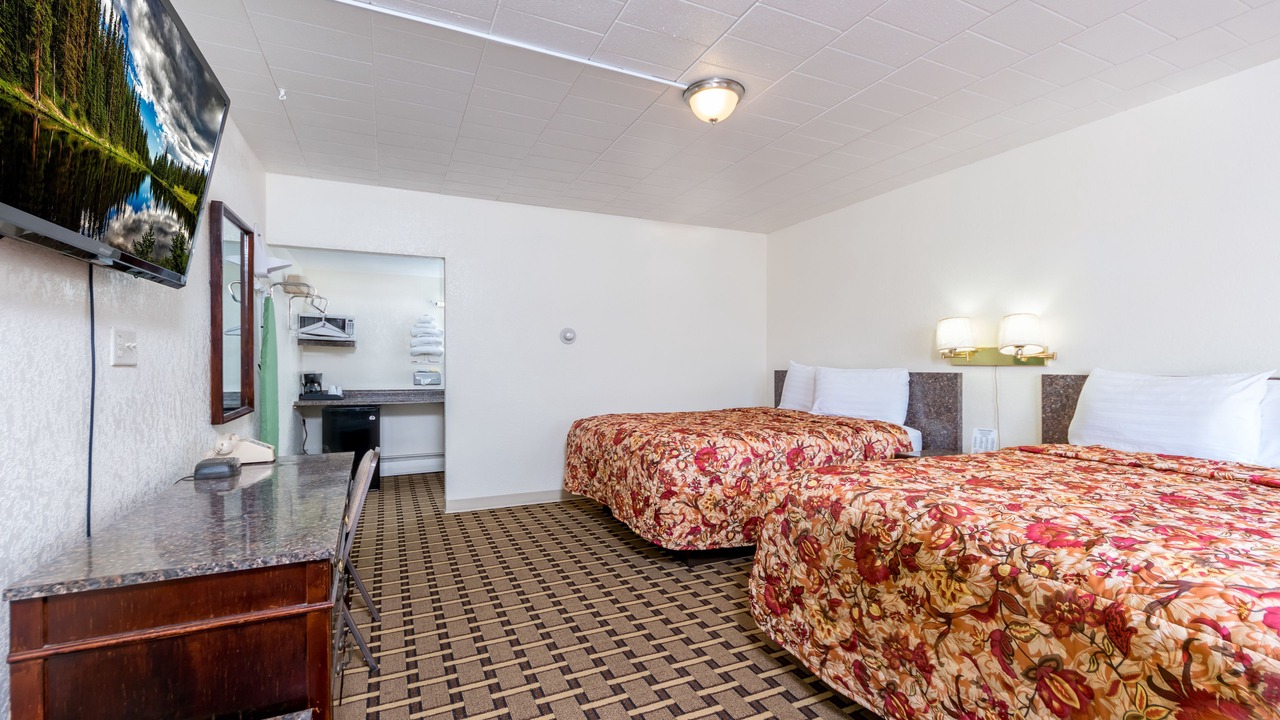 Photo of Bedroom in Gaylord