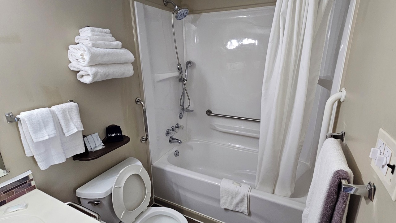 Photo of Bathroom in Grayling