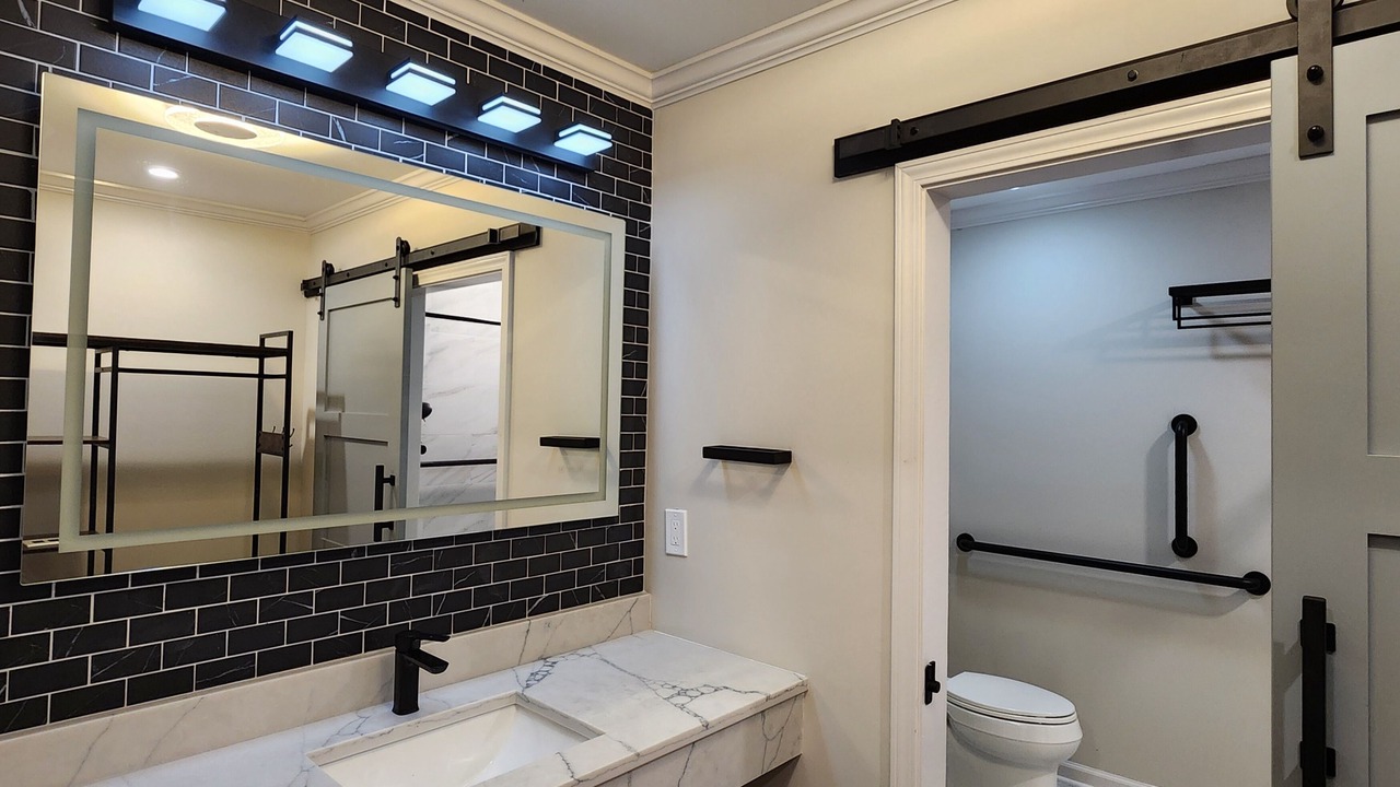Photo of Bathroom in Dahlonega
