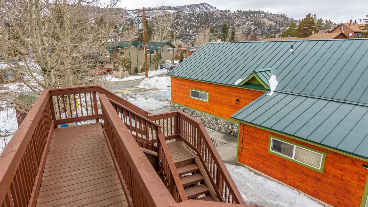 Photo of Patio Balcony in June Lake